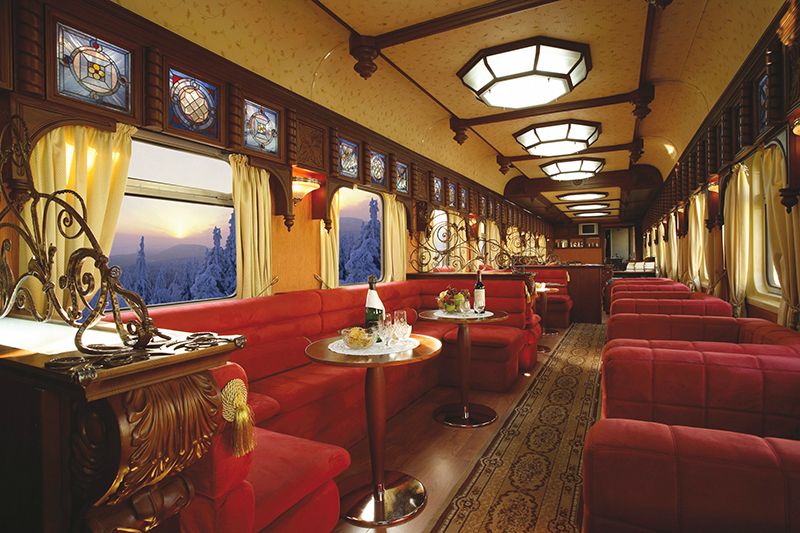 Golden Eagle Luxury Train - lounge Bar