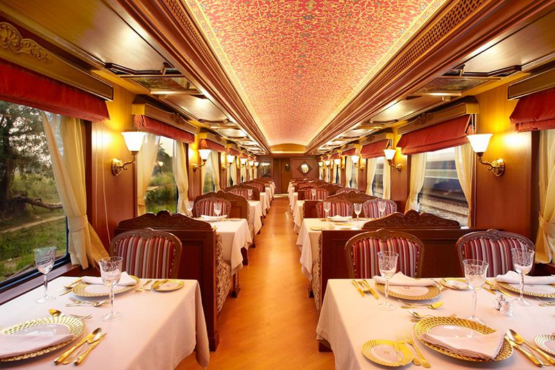 Maharajas Express Luxury Train India - vagone Ristorante